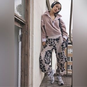 FP Movement Parade Pants sz Small